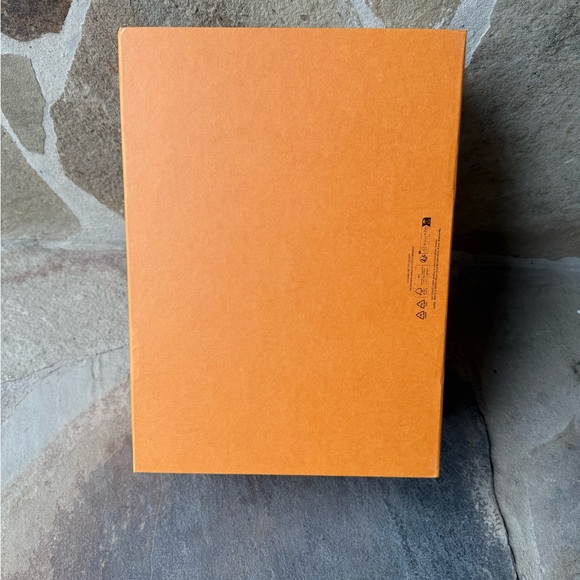 Louis Vuitton Vibrant Orange Storage Box - Picture 7 of 10
